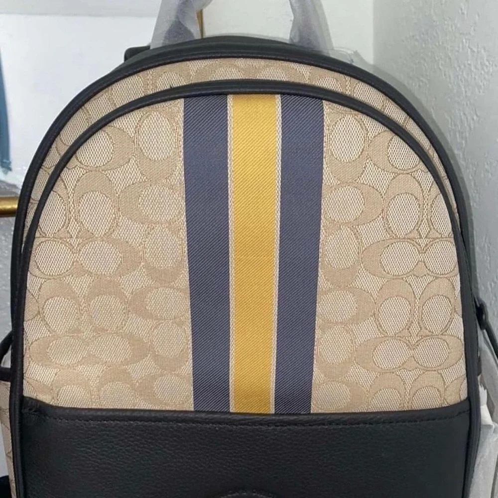 Coach backpack - Picture 2 of 2